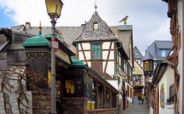 The Drosselgasse in Rüdesheim, Germany The Drosselgasse in Rüdesheim, Germany